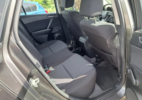 Mazda 3 cena 18300 przebieg: 144000, rok produkcji 2010 z Boguchwała małe 46